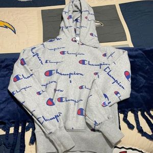 Men’s XS Champion Sweatshirt.